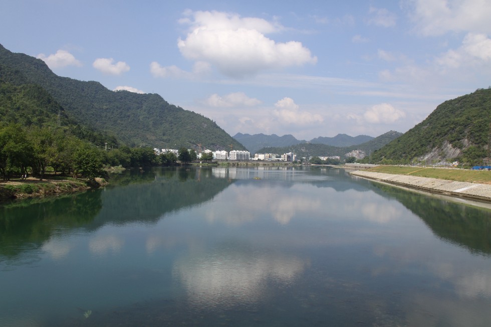 石台县城区河道整治工程.jpg